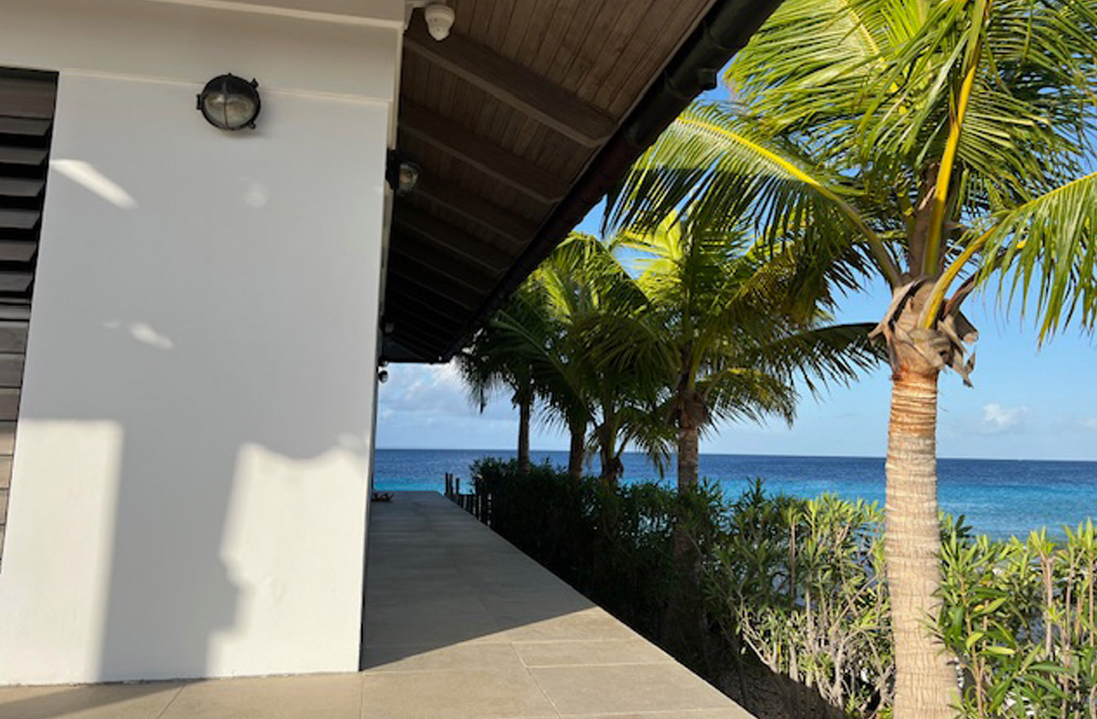 Bonaire Beach House in Kralendijk, interior and surroundings